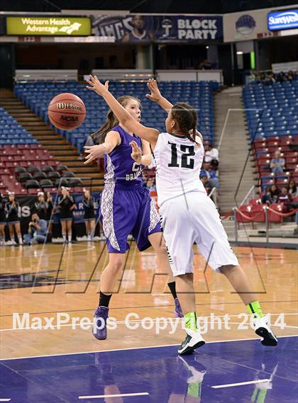 Thumbnail 2 in Sacramento vs. McNair (CIF SJS D2 Final) photogallery.