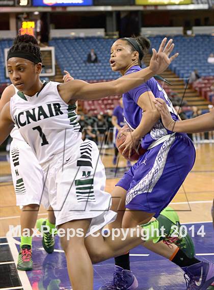 Thumbnail 2 in Sacramento vs. McNair (CIF SJS D2 Final) photogallery.