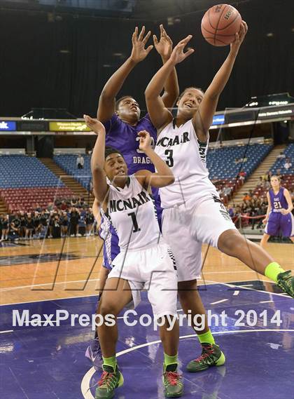 Thumbnail 3 in Sacramento vs. McNair (CIF SJS D2 Final) photogallery.