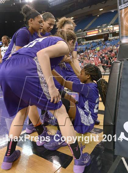 Thumbnail 2 in Sacramento vs. McNair (CIF SJS D2 Final) photogallery.