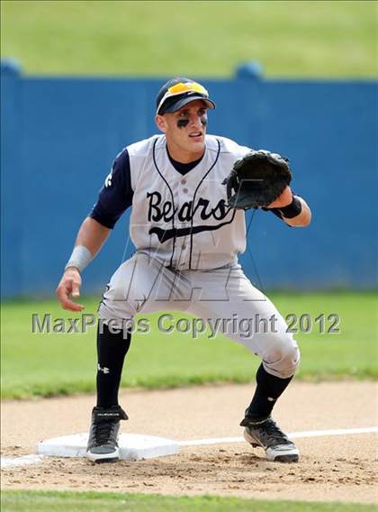 Thumbnail 3 in Briarcliff vs. Oneonta (NYSPHSAA Class B Final) photogallery.