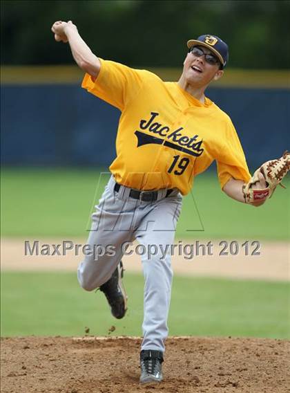Thumbnail 3 in Briarcliff vs. Oneonta (NYSPHSAA Class B Final) photogallery.