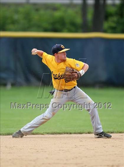 Thumbnail 2 in Briarcliff vs. Oneonta (NYSPHSAA Class B Final) photogallery.