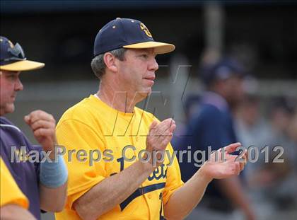 Thumbnail 2 in Briarcliff vs. Oneonta (NYSPHSAA Class B Final) photogallery.
