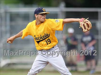 Thumbnail 3 in Briarcliff vs. Oneonta (NYSPHSAA Class B Final) photogallery.