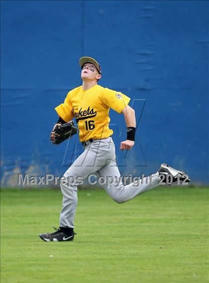 Thumbnail 3 in Briarcliff vs. Oneonta (NYSPHSAA Class B Final) photogallery.