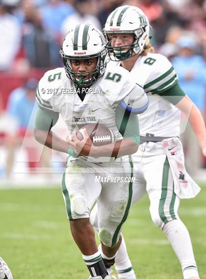 Thumbnail 3 in Dorman vs. Dutch Fork (SCHSL AAAAA Final) photogallery.