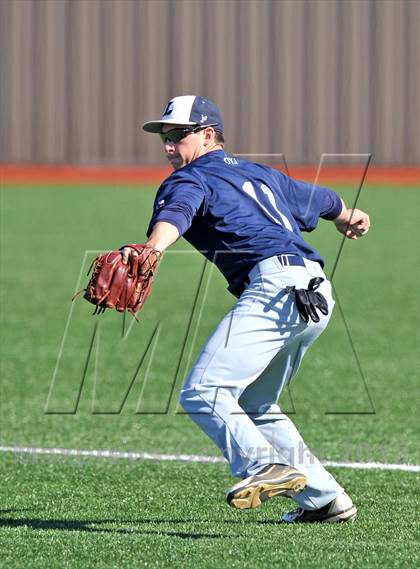 Thumbnail 3 in All Saints Episcopal vs Liberty Christian (Texas Private School Classic) photogallery.