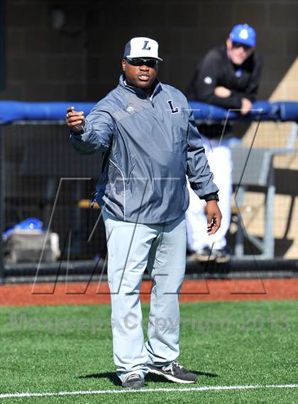 Thumbnail 3 in All Saints Episcopal vs Liberty Christian (Texas Private School Classic) photogallery.