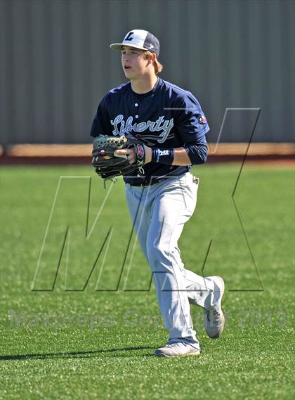 Thumbnail 2 in All Saints Episcopal vs Liberty Christian (Texas Private School Classic) photogallery.