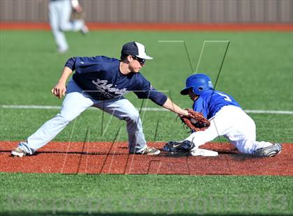 Thumbnail 3 in All Saints Episcopal vs Liberty Christian (Texas Private School Classic) photogallery.