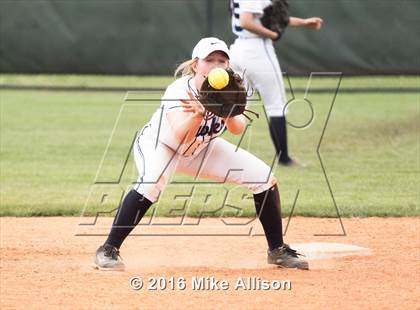 Thumbnail 1 in Hardin Valley Academy vs Siegel photogallery.