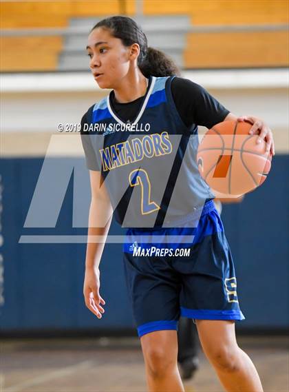 Thumbnail 2 in Lynwood vs. Shadow Mountain (Nike Tournament of Champions) photogallery.