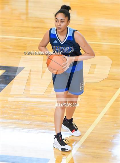 Thumbnail 3 in Lynwood vs. Shadow Mountain (Nike Tournament of Champions) photogallery.