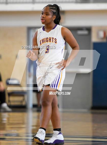 Thumbnail 2 in Lynwood vs. Shadow Mountain (Nike Tournament of Champions) photogallery.