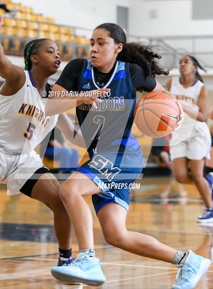 Thumbnail 1 in Lynwood vs. Shadow Mountain (Nike Tournament of Champions) photogallery.