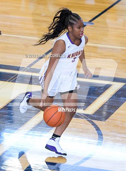 Thumbnail 2 in Lynwood vs. Shadow Mountain (Nike Tournament of Champions) photogallery.