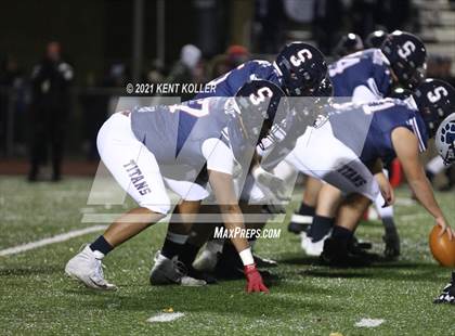 Thumbnail 3 in Dakota vs. Sterling Heights Stevenson (MHSAA Regional Final) photogallery.