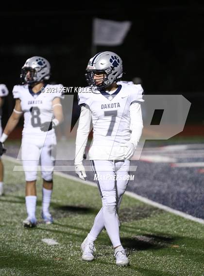 Thumbnail 1 in Dakota vs. Sterling Heights Stevenson (MHSAA Regional Final) photogallery.