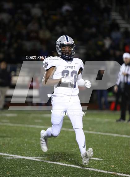 Thumbnail 1 in Dakota vs. Sterling Heights Stevenson (MHSAA Regional Final) photogallery.
