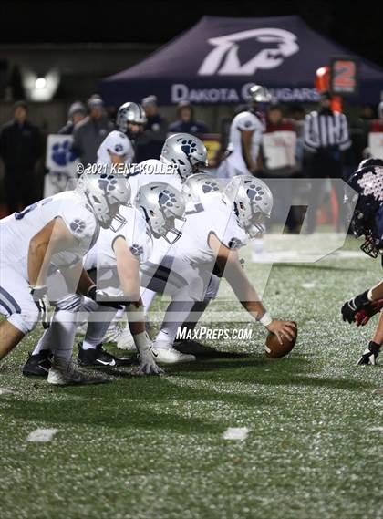 Thumbnail 2 in Dakota vs. Sterling Heights Stevenson (MHSAA Regional Final) photogallery.