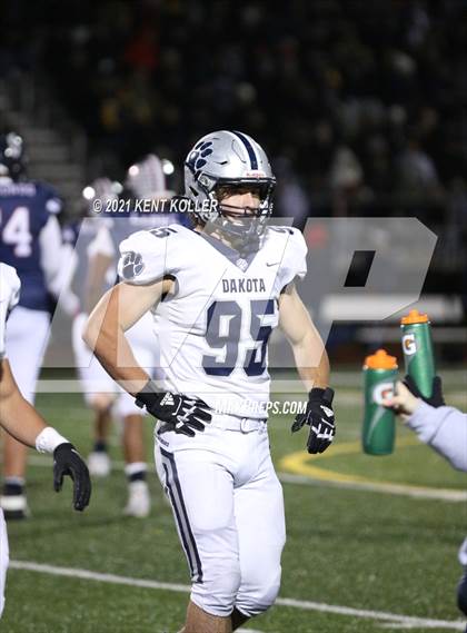 Thumbnail 3 in Dakota vs. Sterling Heights Stevenson (MHSAA Regional Final) photogallery.