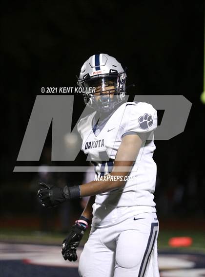 Thumbnail 2 in Dakota vs. Sterling Heights Stevenson (MHSAA Regional Final) photogallery.