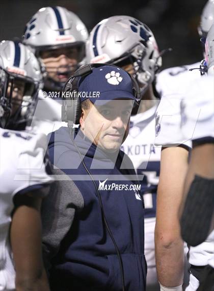 Thumbnail 3 in Dakota vs. Sterling Heights Stevenson (MHSAA Regional Final) photogallery.