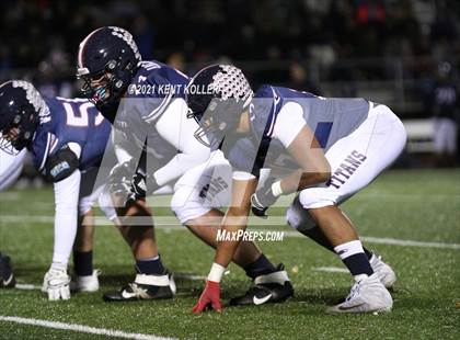 Thumbnail 3 in Dakota vs. Sterling Heights Stevenson (MHSAA Regional Final) photogallery.