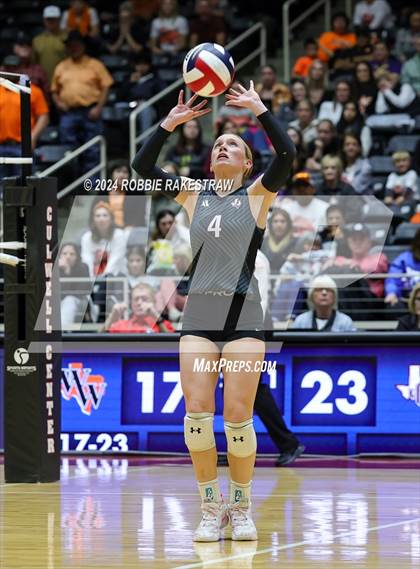 Thumbnail 3 in Johnson City vs. Wink (UIL 2A Volleyball Division I Final) photogallery.