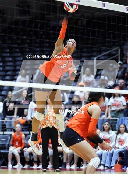 Thumbnail 1 in Johnson City vs. Wink (UIL 2A Volleyball Division I Final) photogallery.