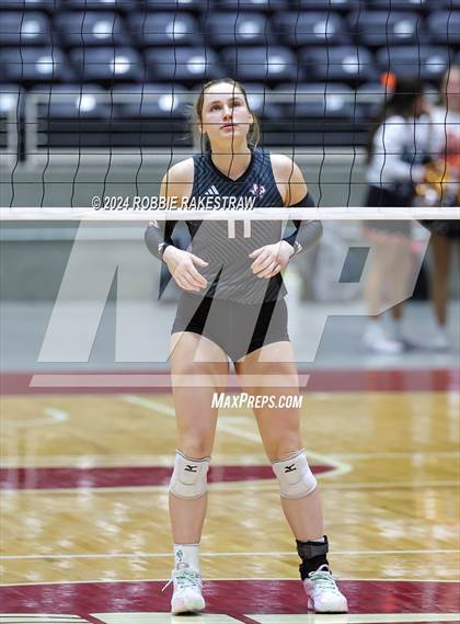 Thumbnail 2 in Johnson City vs. Wink (UIL 2A Volleyball Division I Final) photogallery.