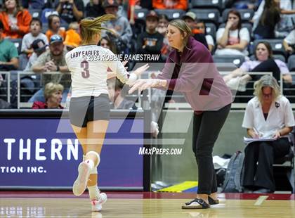 Thumbnail 2 in Johnson City vs. Wink (UIL 2A Volleyball Division I Final) photogallery.