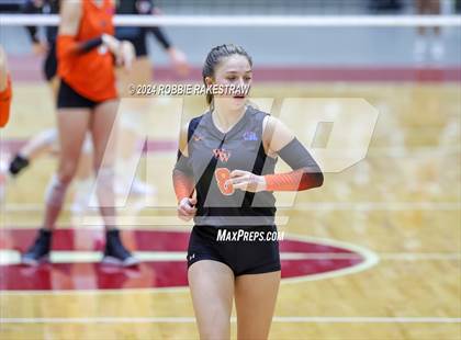 Thumbnail 1 in Johnson City vs. Wink (UIL 2A Volleyball Division I Final) photogallery.