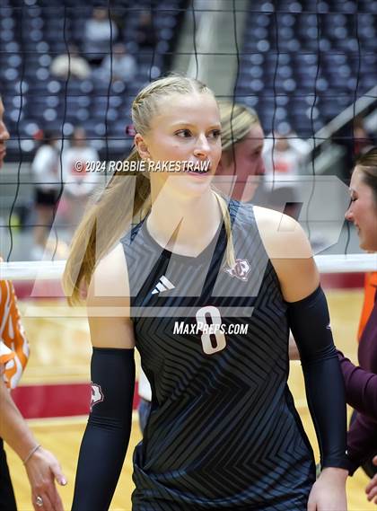 Thumbnail 2 in Johnson City vs. Wink (UIL 2A Volleyball Division I Final) photogallery.