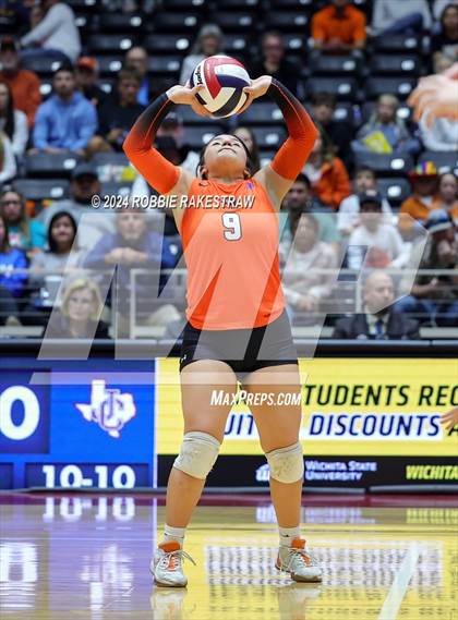Thumbnail 1 in Johnson City vs. Wink (UIL 2A Volleyball Division I Final) photogallery.