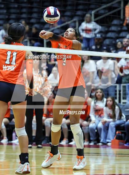 Thumbnail 1 in Johnson City vs. Wink (UIL 2A Volleyball Division I Final) photogallery.