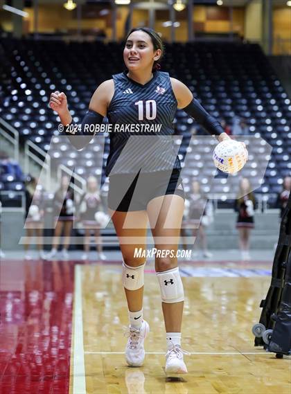 Thumbnail 2 in Johnson City vs. Wink (UIL 2A Volleyball Division I Final) photogallery.