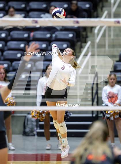 Thumbnail 3 in Johnson City vs. Wink (UIL 2A Volleyball Division I Final) photogallery.