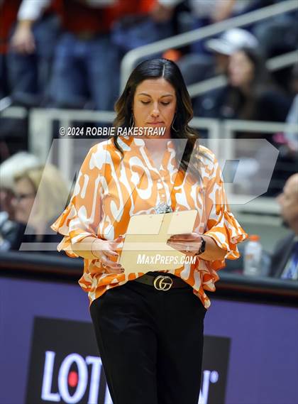 Thumbnail 3 in Johnson City vs. Wink (UIL 2A Volleyball Division I Final) photogallery.