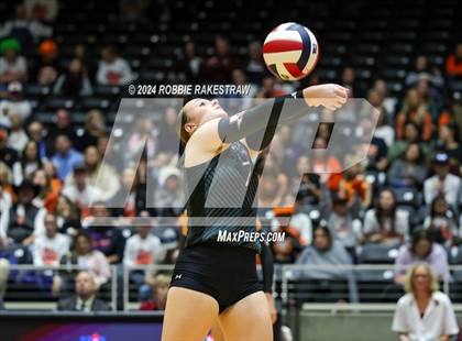 Thumbnail 3 in Johnson City vs. Wink (UIL 2A Volleyball Division I Final) photogallery.