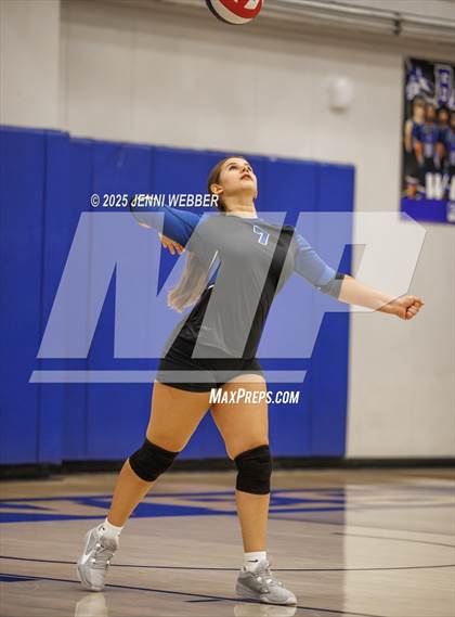 Thumbnail 2 in JV: Southeast Career Tech @ Basic photogallery.