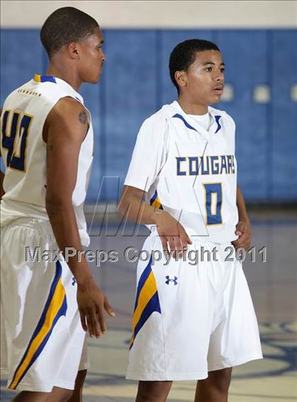 Thumbnail 2 in Crenshaw vs. Canyon (Burbank Tip-off Classic) photogallery.
