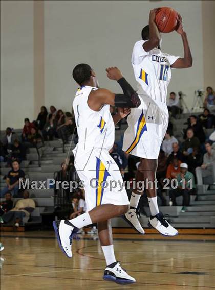 Thumbnail 1 in Crenshaw vs. Canyon (Burbank Tip-off Classic) photogallery.