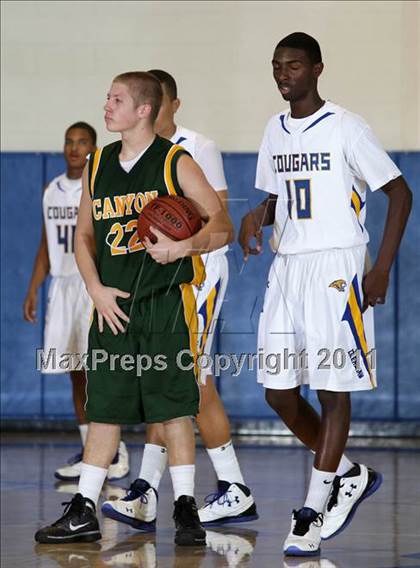 Thumbnail 3 in Crenshaw vs. Canyon (Burbank Tip-off Classic) photogallery.