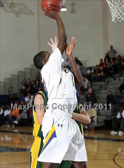 Thumbnail 1 in Crenshaw vs. Canyon (Burbank Tip-off Classic) photogallery.