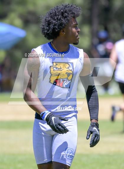 Thumbnail 2 in Casa Grande vs Sabino (7on7 Northern Arizona Tournament) photogallery.