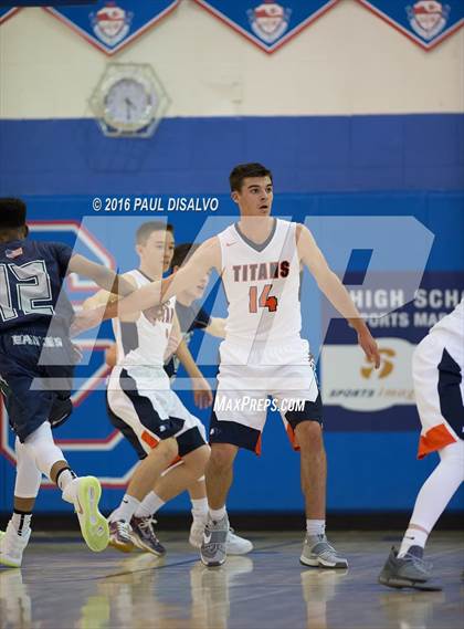 Thumbnail 3 in Legend vs. Pine Creek photogallery.