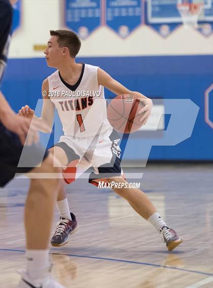 Thumbnail 1 in Legend vs. Pine Creek photogallery.