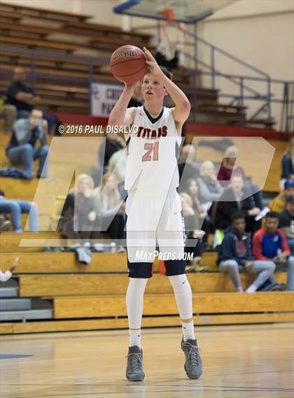 Thumbnail 2 in Legend vs. Pine Creek photogallery.